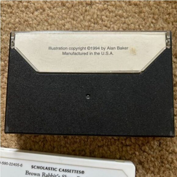 Scholastic Cassettes Brown Rabbit’s Shape Book Cassette - Picture 2 of 3